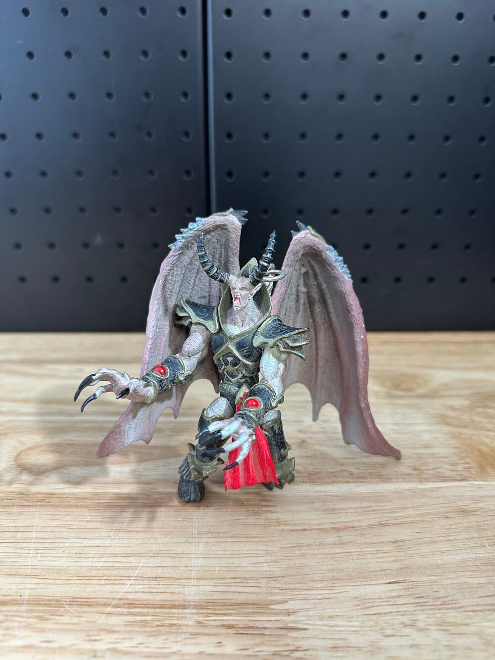 World Of Warcraft Tichondrius The Darkener Dread Lord Keychain Figure Toycom